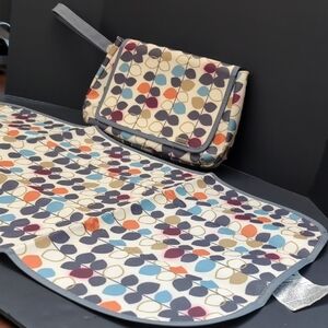 JJ Cole Collections Portable/Wipeable Diapers And Wipes Pod With Change Pad .